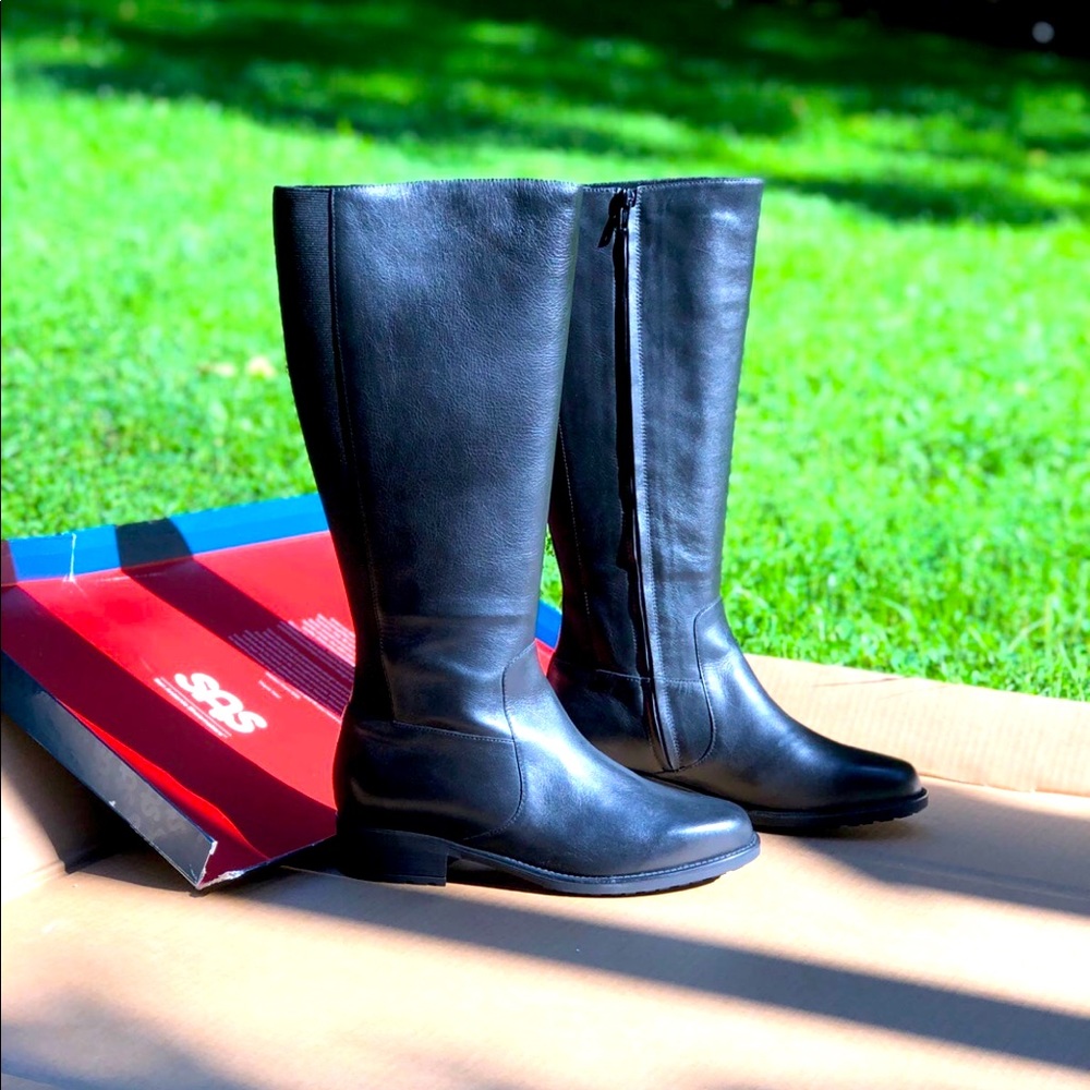 SAS Never Worn in Box SAS Women's Duchess Tall Boot Black 9.5 Wide